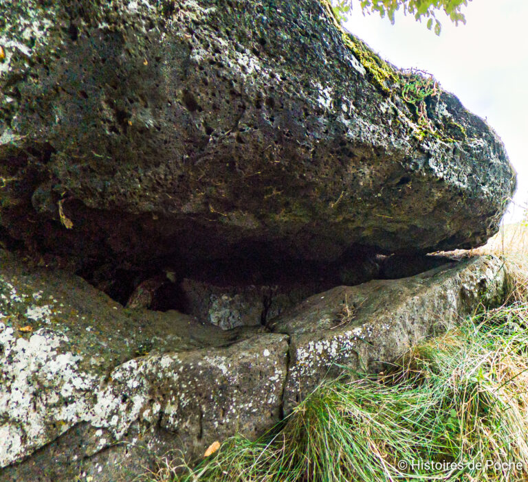 Table de couverture du Dolmen
