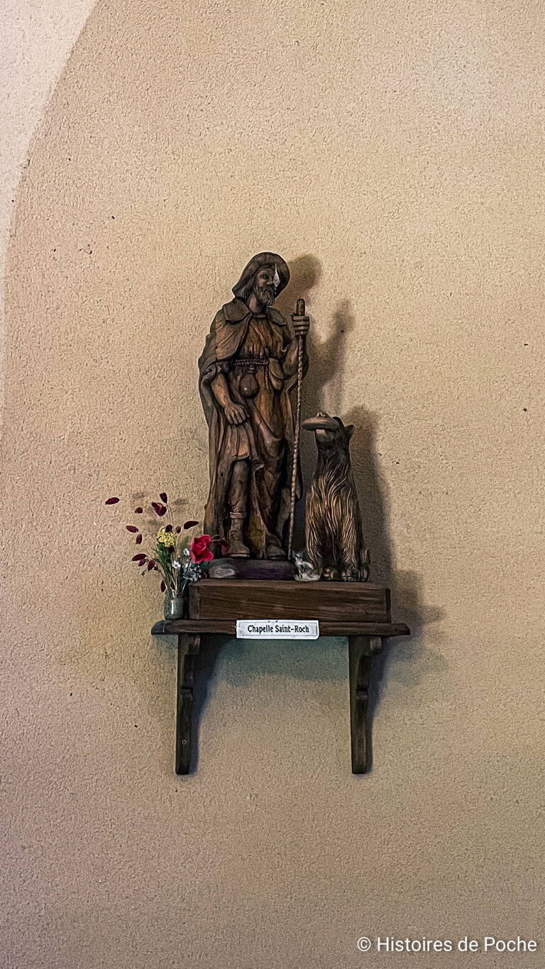 Statuette de Saint-Roch à l'intérieur de la Chapelle